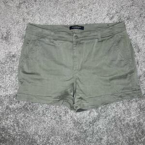 Liverpool Shorts Size 16 Khaki green Full Pockets distressed